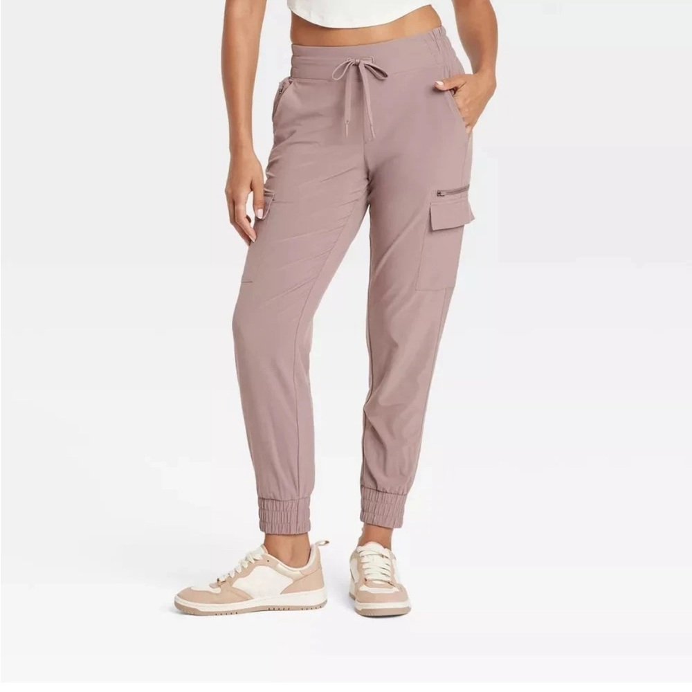 Women's Mauve Cargo Jogger Pants